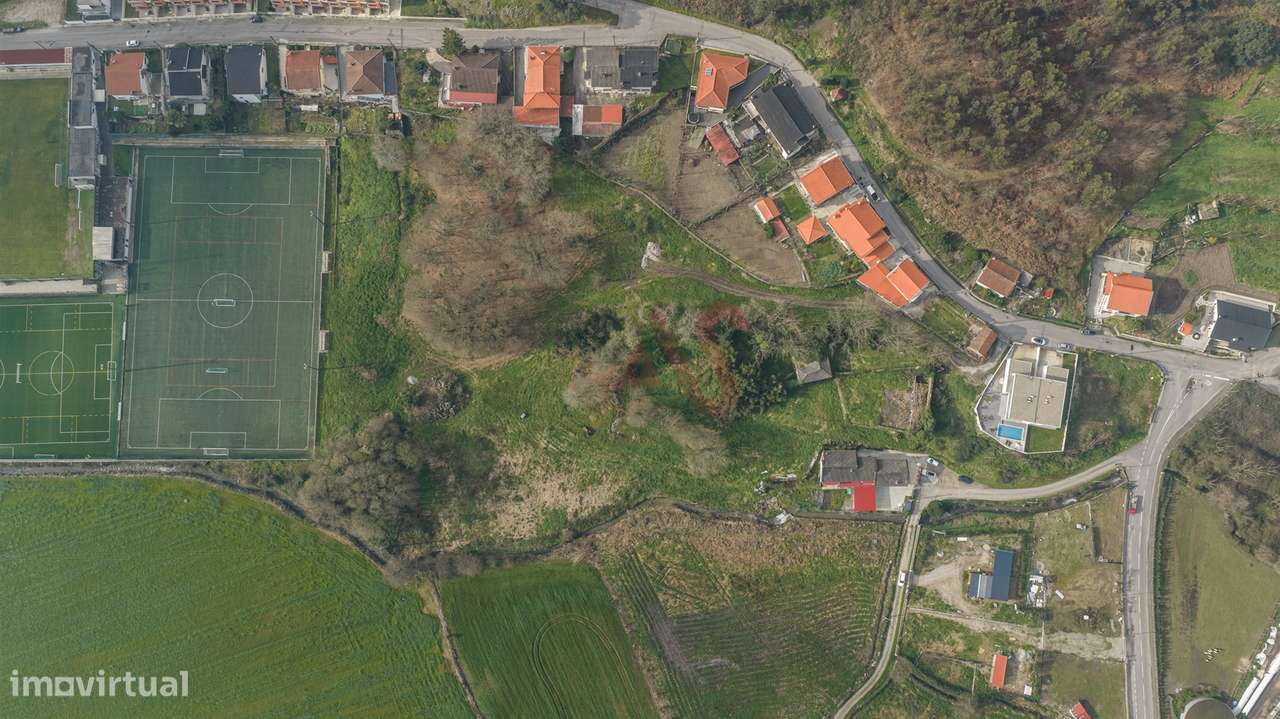Quinta com 2 hectares em Sande S. Lourenço, Guimarães-8