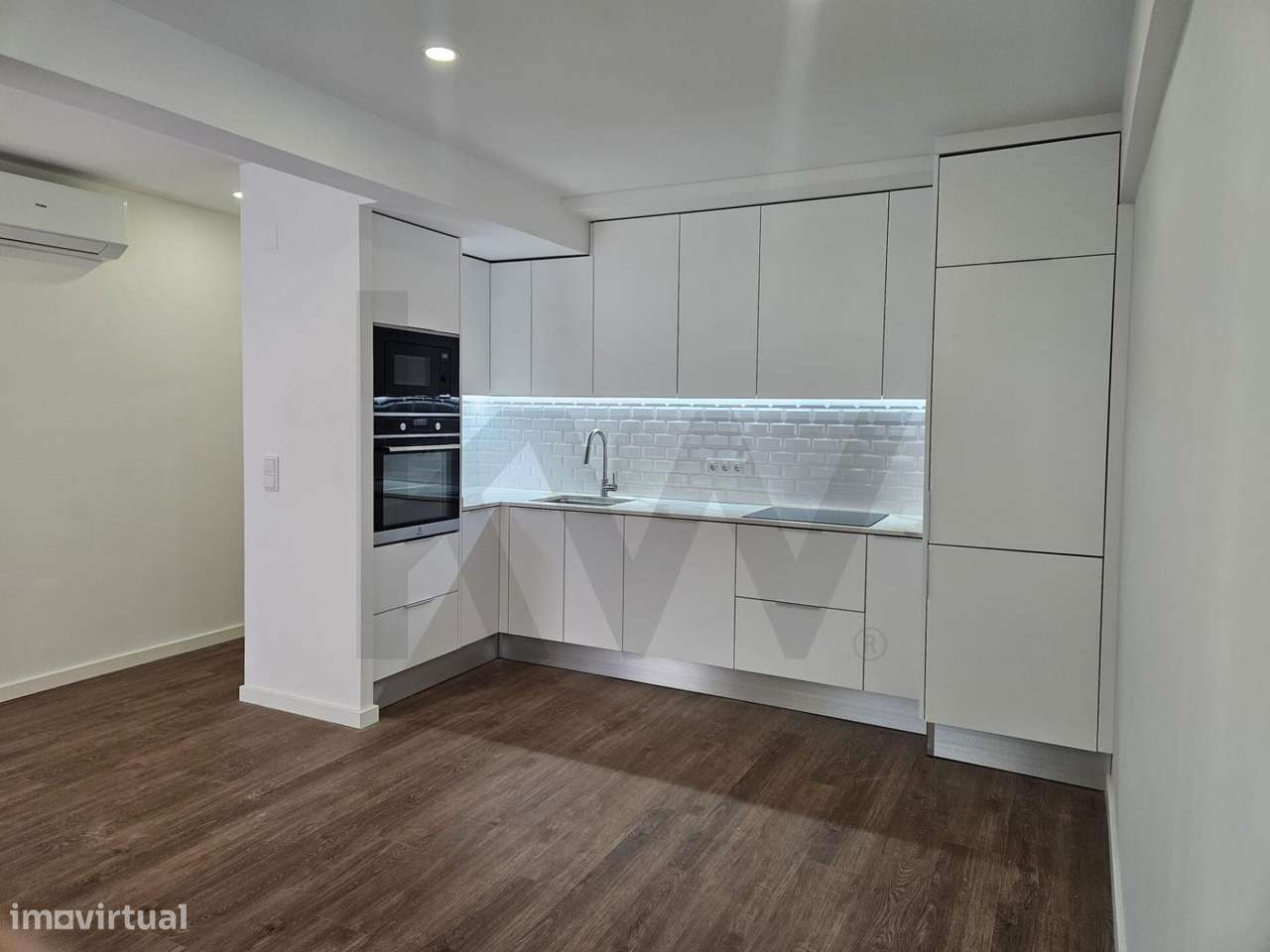 T3 Renovado em 1ºandar em Mem Martins perto da Estação de Comboio - Me - Grande imagem: 4/22