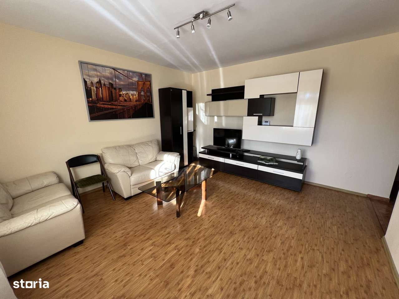 INCHIRIEZ apartament 3 camere,recent renovat,zona Turnisor - Imagine principală: 3/12