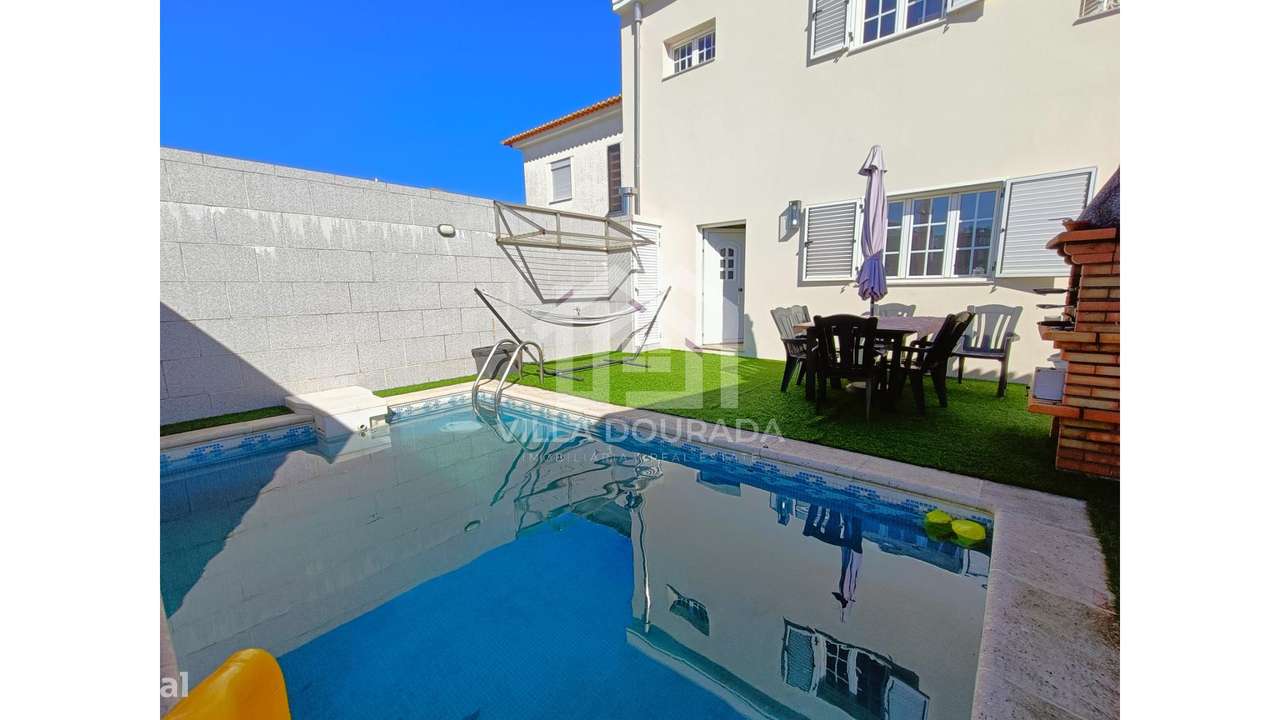 Moradia T3 ~c/ piscina em Ramalde-25