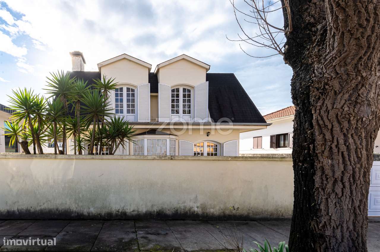 Moradia na Praia de Miramar - Grande imagem: 2/23