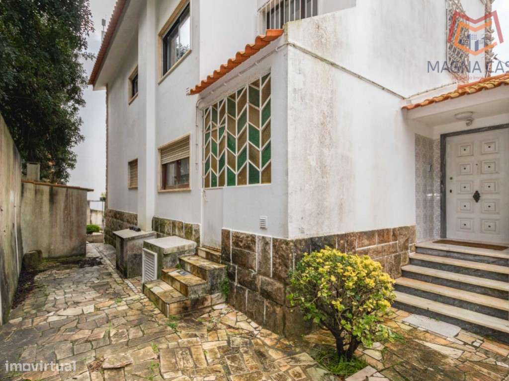 Moradia T10 com logradouro a 5 min da A5, a 7 min de carro da Nova ...-21