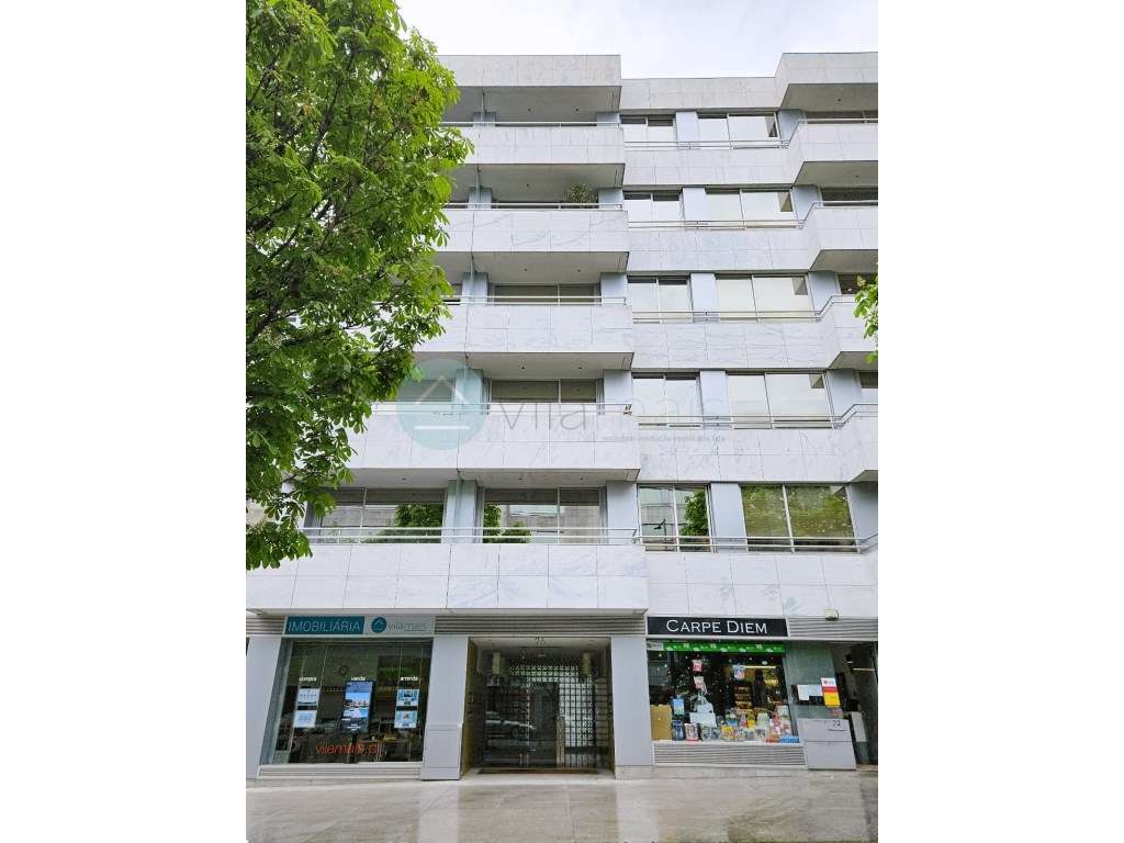 Apartamento T1 Como novo-14