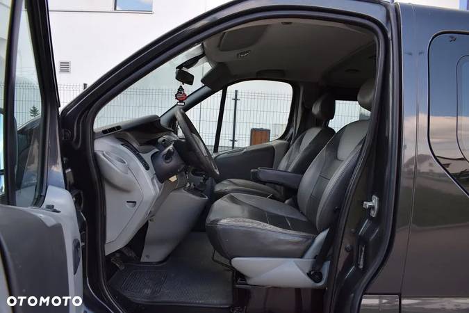 Renault Trafic 2.5 dCi 150 FAP Passenger L2H1 Privilège - 6