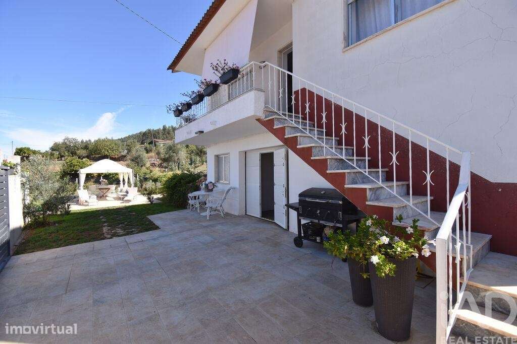 Casa tradicional T2 em São Miguel, Santa Eufémia e Rabaçal de 296,00 m - Grande imagem: 3/30