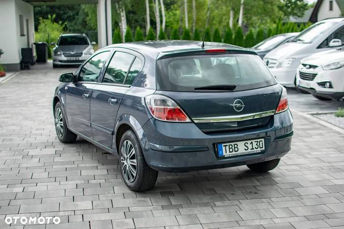 Opel Astra - 12