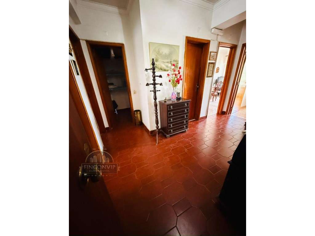 Apartamento T3 à Venda - Cruz de Pau, Amora-17