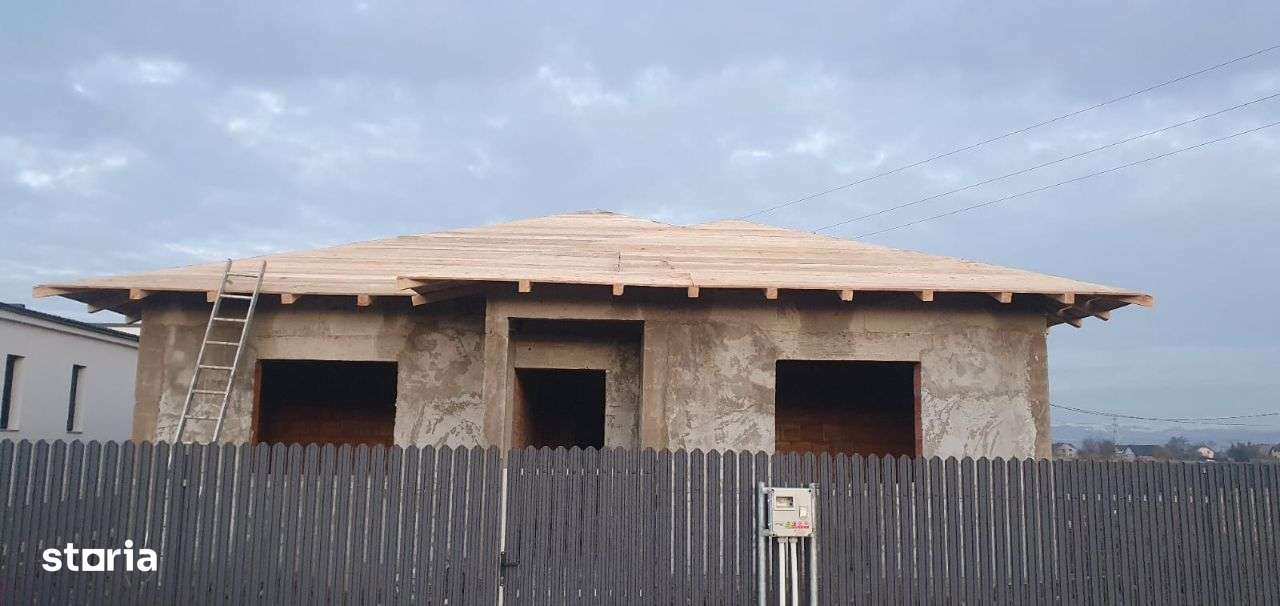 Vand Casa Nou Parter Serbanesti , la 10 min de centru .-7