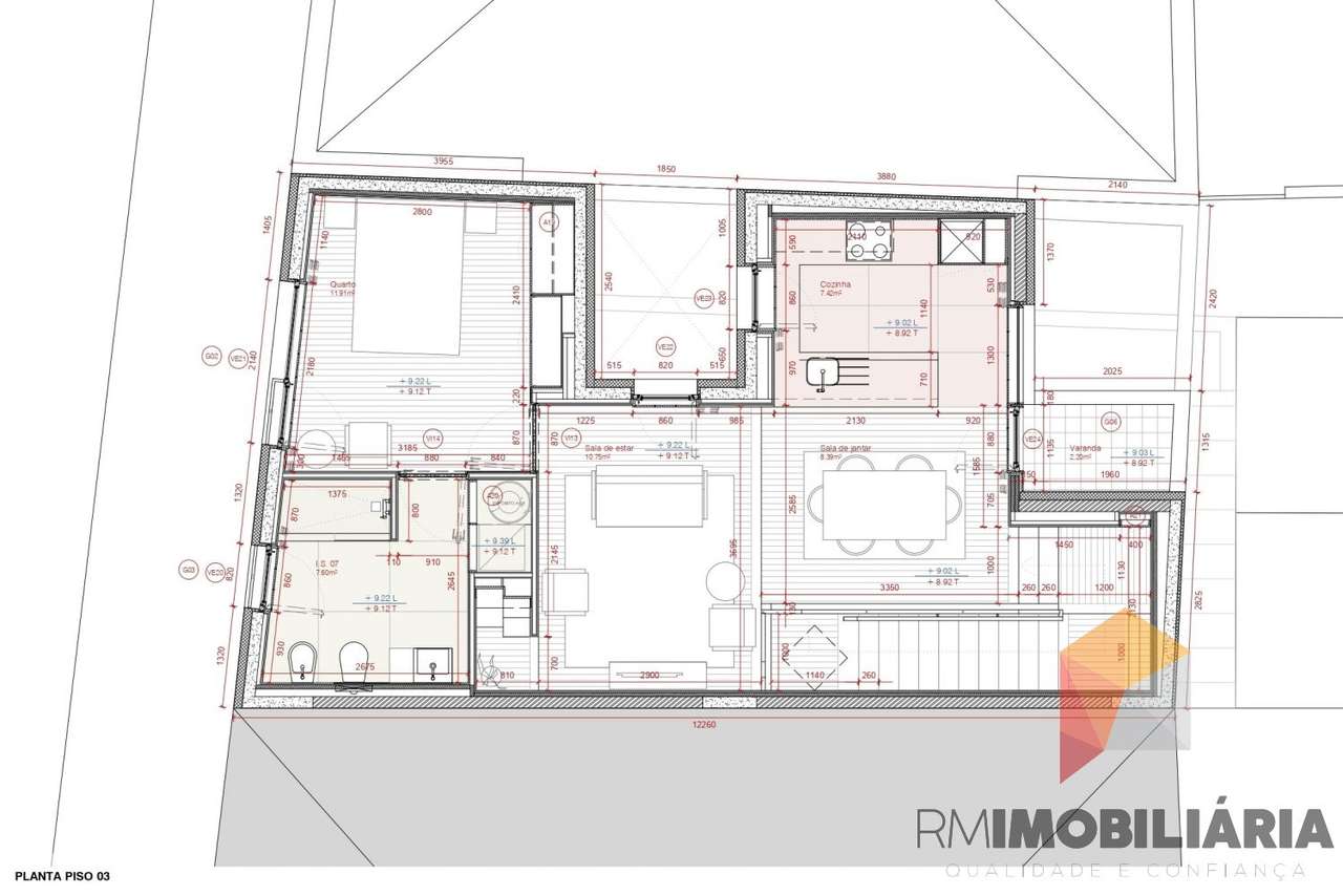 Apartamento Duplex T2 NOVO com Terraço na Constituição-8