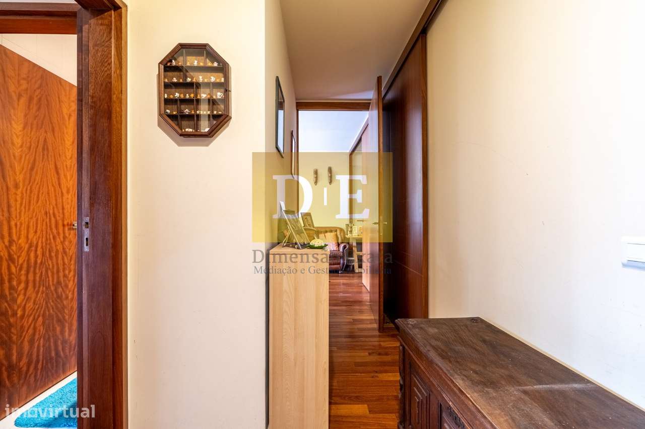 Apartamento T3 em Zona Nobre de Requesende em Ramalde-20