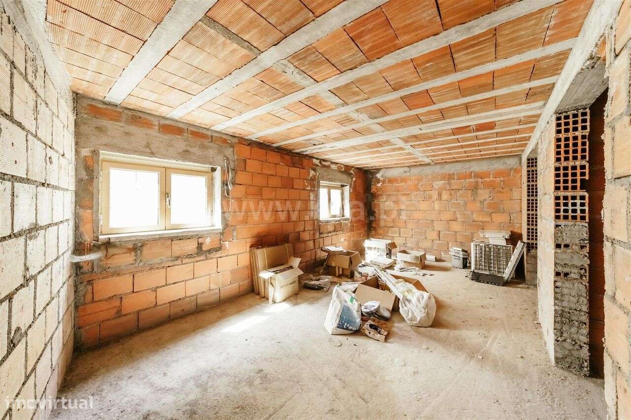 Moradia em Banda T3 / Covilhã, Barco - Grande imagem: 3/19