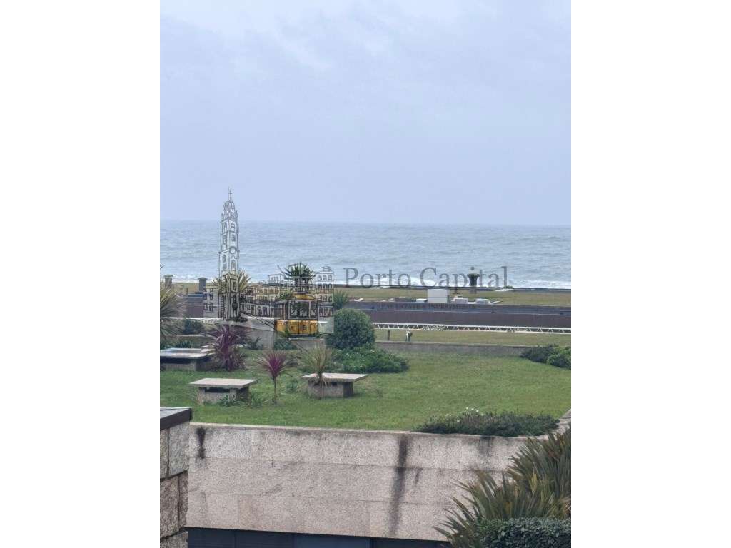 OPORTUNIDADE DE INVESTIMENTO ATIVO COMERCIAL EM LEÇA DA PALMEIRA - Grande imagem: 4/21