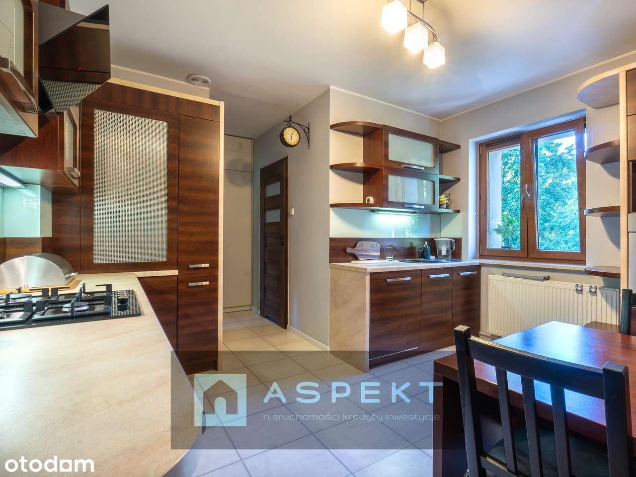 Po remoncie, do zamieszkania, zadbana kamienica, 1-piętro - Pełny obrazek: 4/11