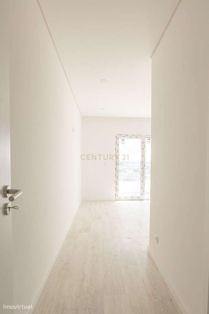 T2 e T3 COM TERRAÇOS, CHURRASQUEIRA  E JARDIM EM CONDOMINIO PRIVADO-14