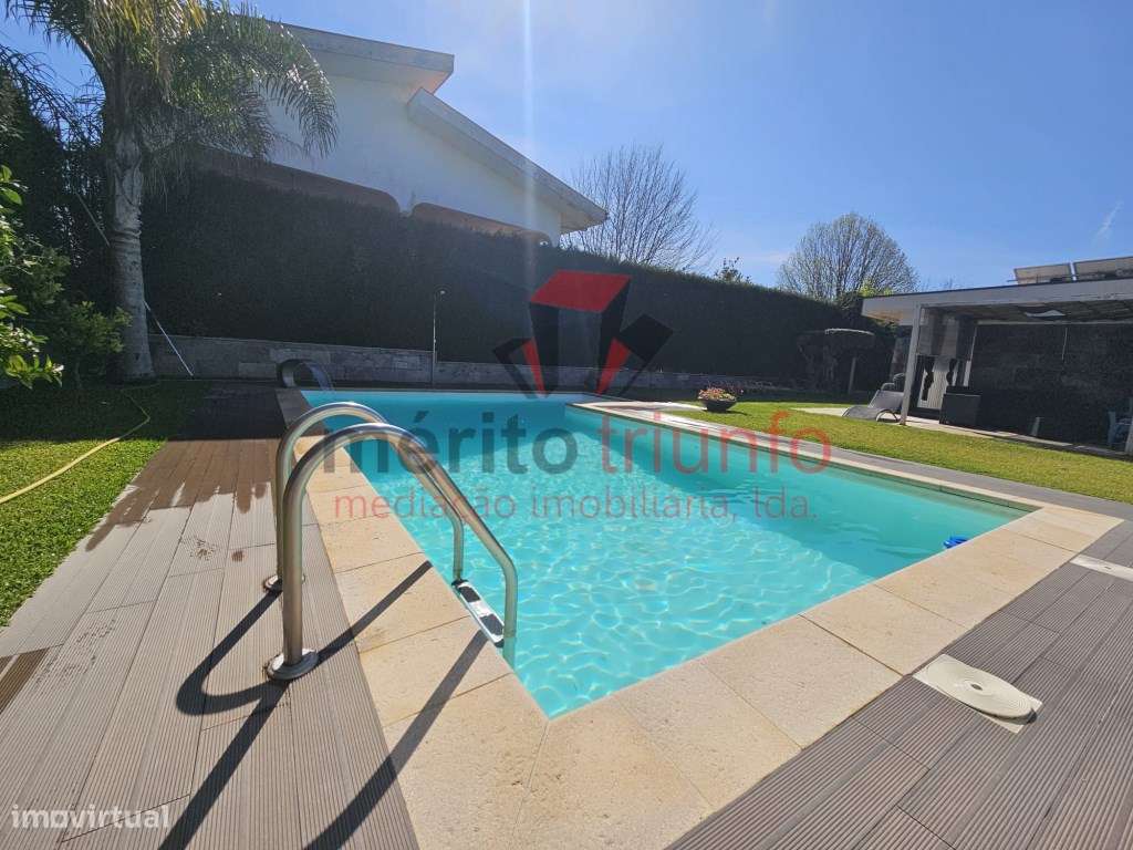 FANTÁSTICA MORADIA T3 C/ PISCINA - MANHENTE - BARCELOS-14