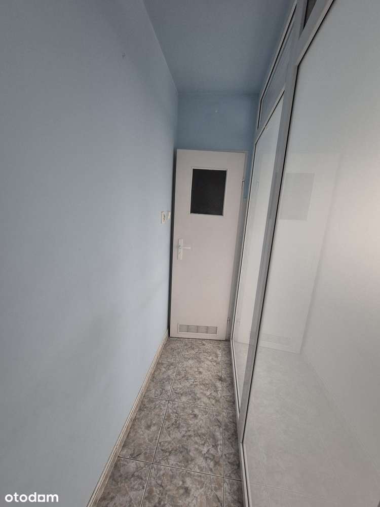 Mały lokal z dużym potencjałem – możliwość adaptacji na mikrokawalerkę-5