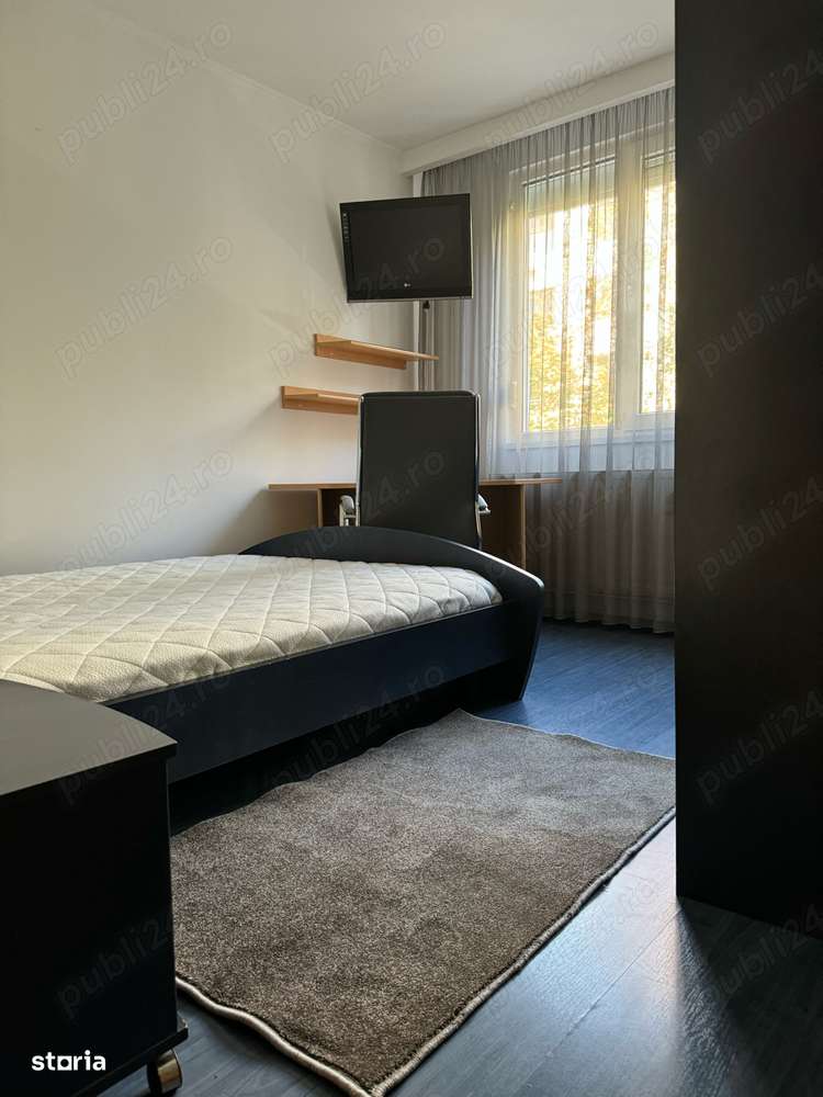 Drumul Taberei,Valea Ialomitei, 1 / 4 , dec , modern , 450 Euro / luna - Imagine principală: 3/8