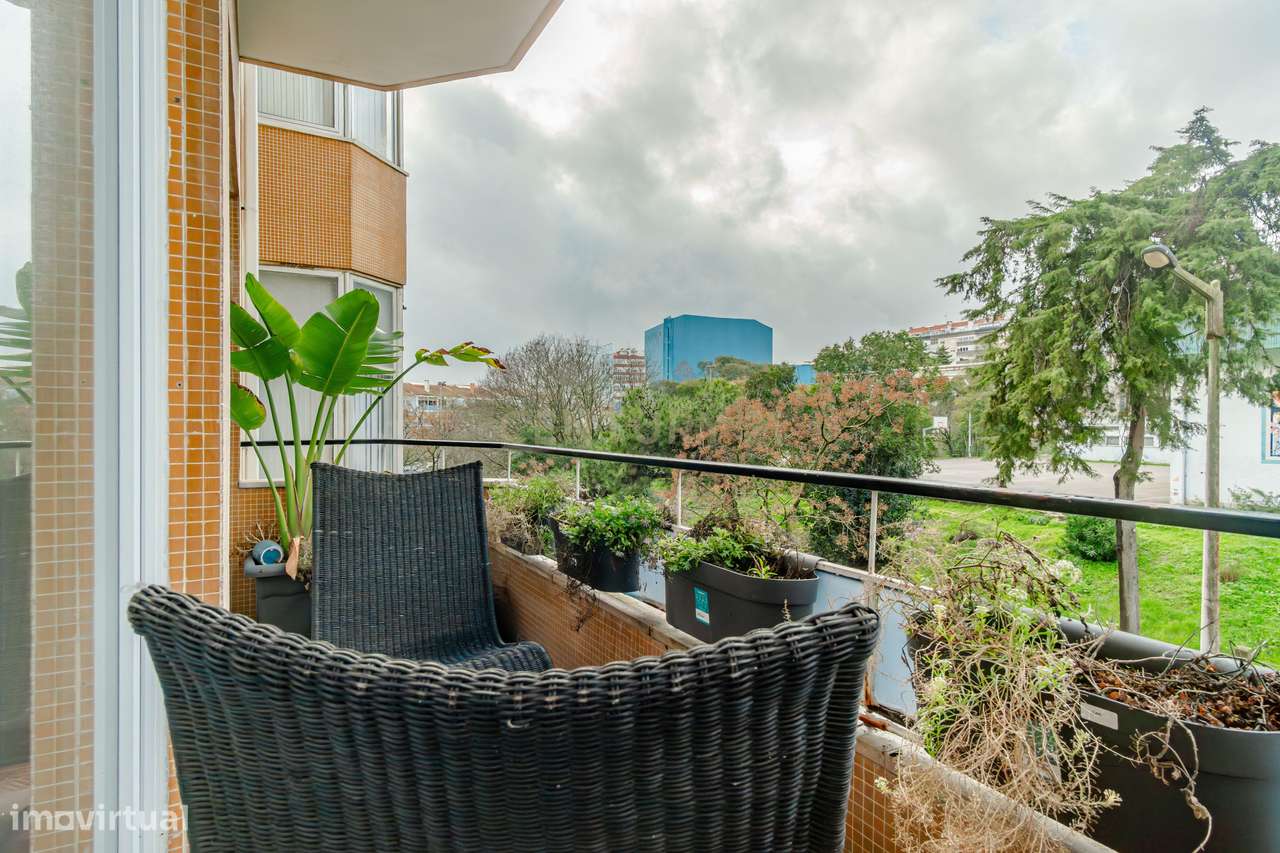 Apartamento de Excelência com Vista Parque – Localização Premium no Ce-7