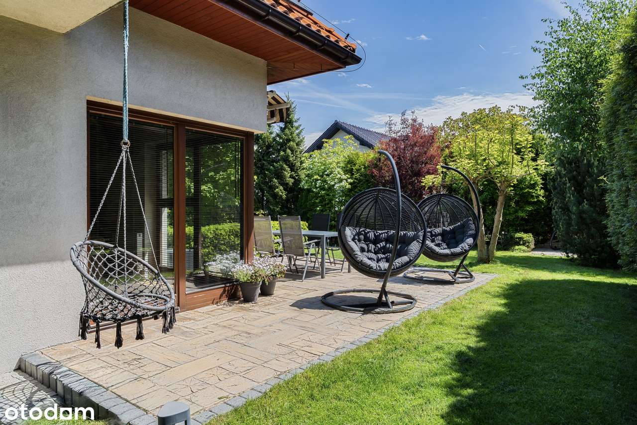 Zadbany ogród • Fotowoltaika • Klimatyzacja • Kominek-13