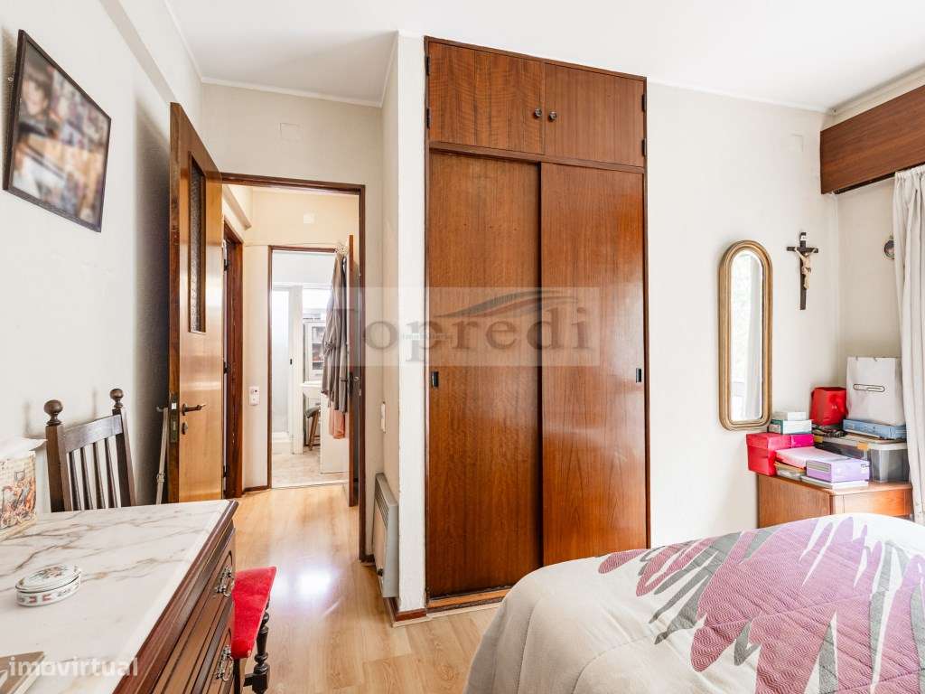 T2 + 5 Duplex Centro de Carcavelos-12