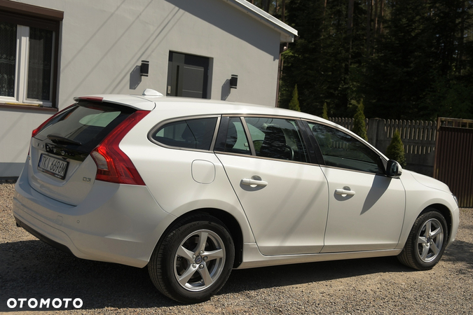 Volvo V60 D3 Drive-E Kinetic - 6