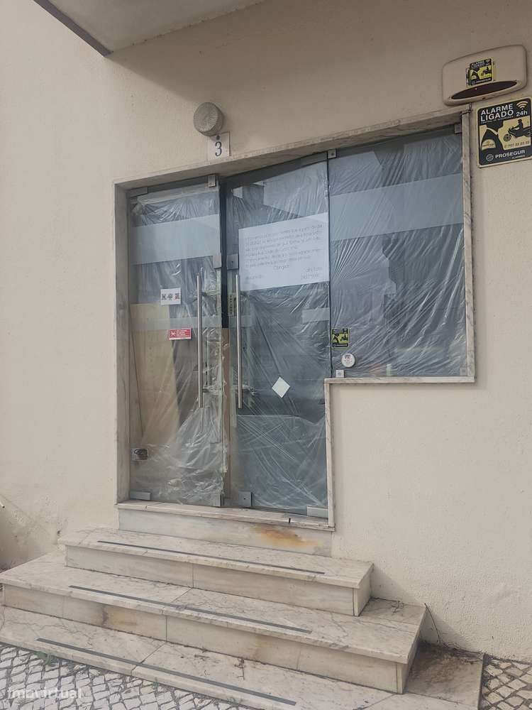 Loja com Arrecadação e Sótão – Entroncamento - Grande imagem: 5/7