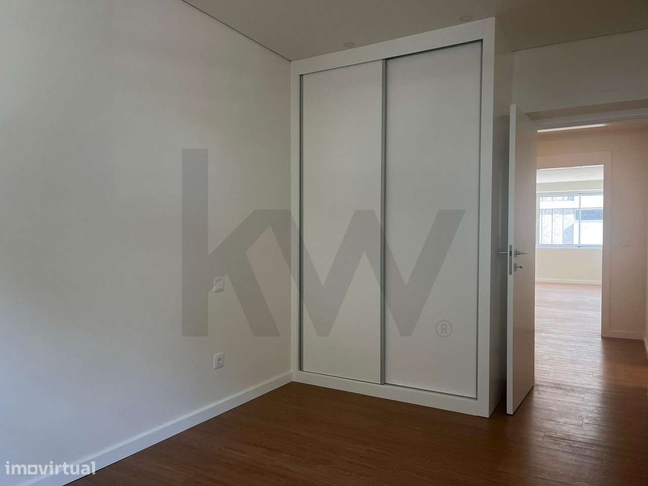 Óptimo T4 renovado Pinheiro Manso, Av da Boavista - Grande imagem: 4/39