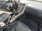 Toyota Auris 1.4 D-4D Premium - 11