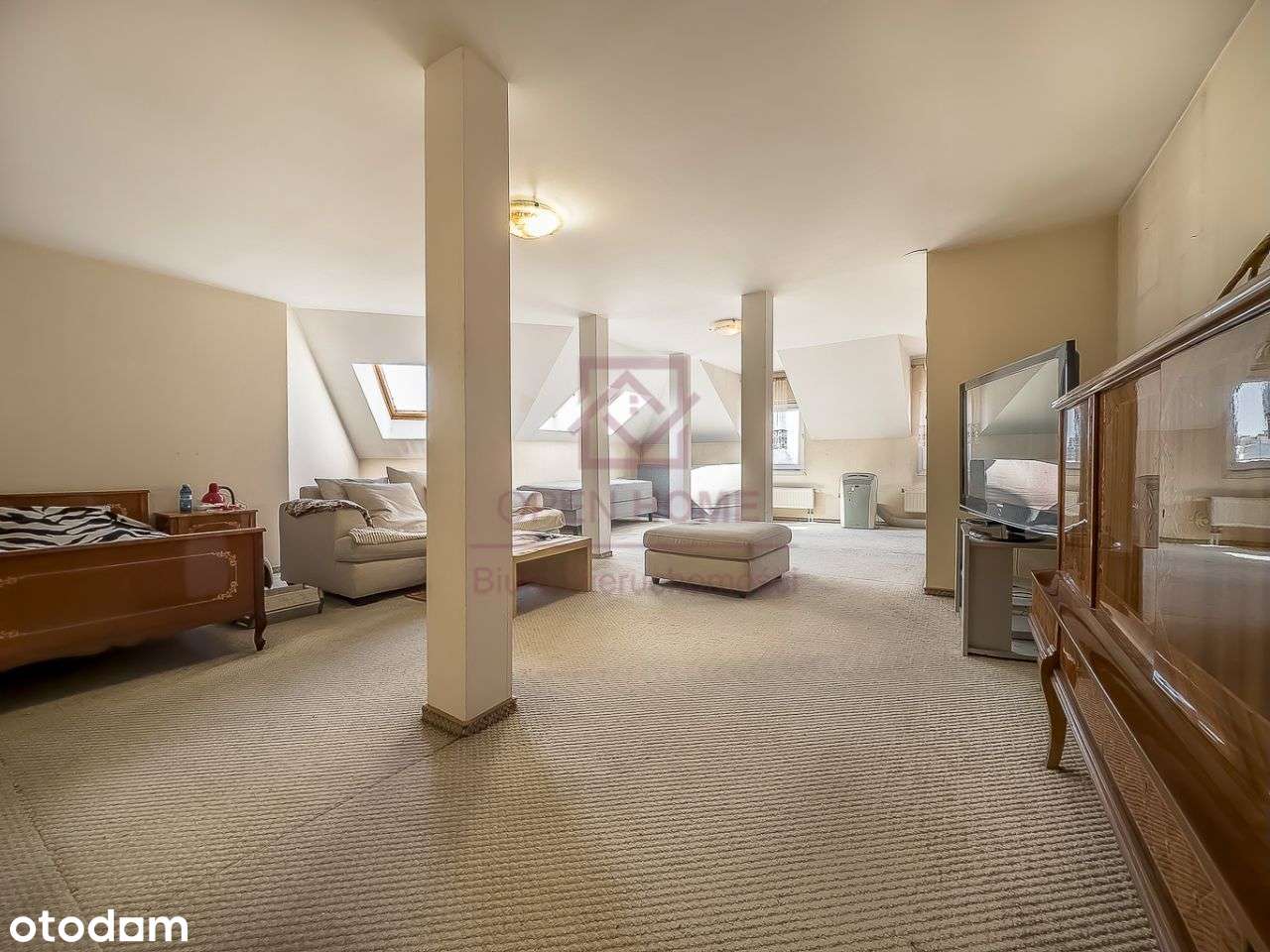 Słoneczne dwupoziomowe mieszkanie w centrum.-7