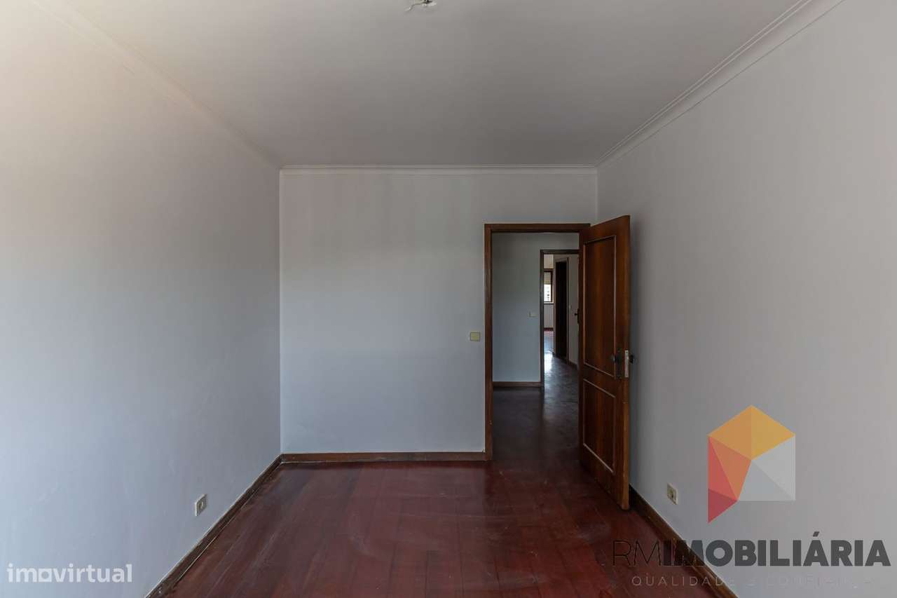 Apartamento T3 no centro de Matosinhos-27