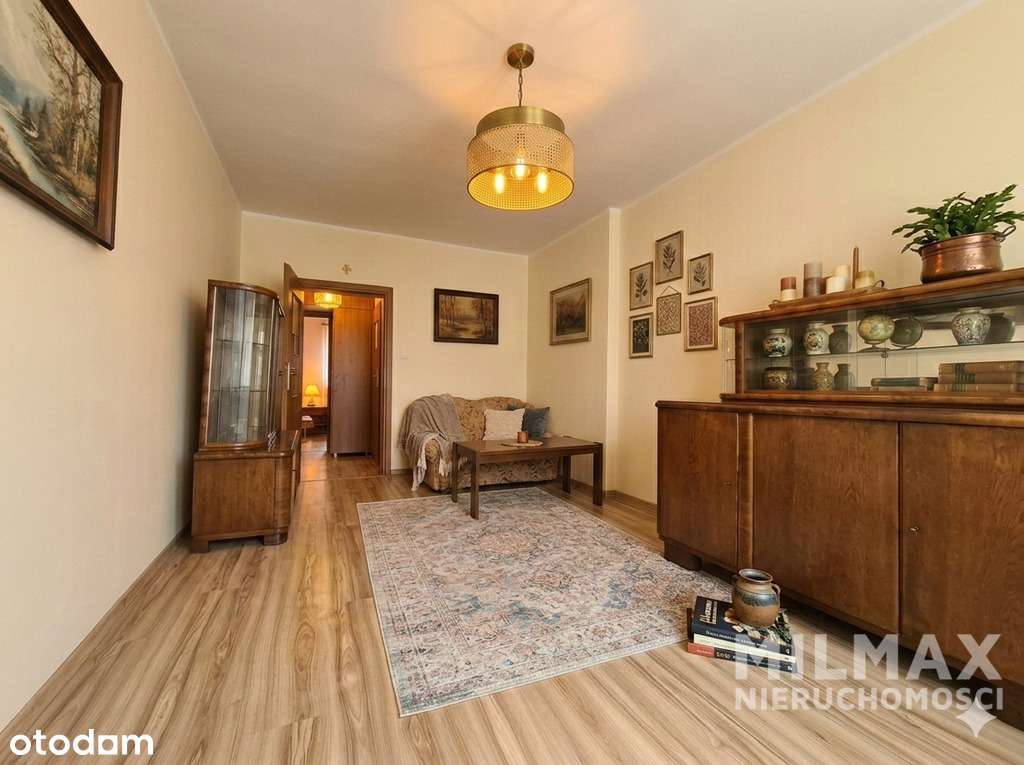 Dwa pokoje z niskim czynszem i garażem-0