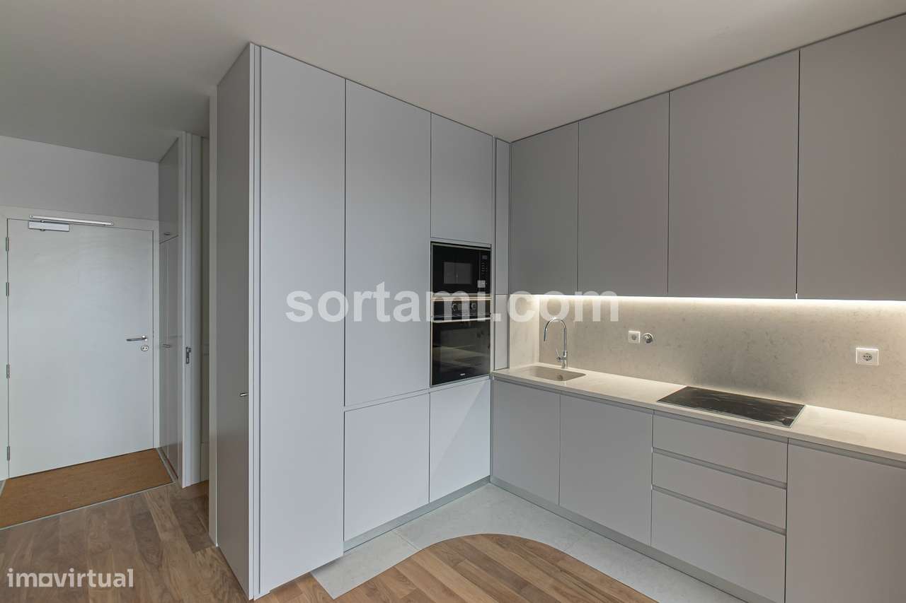 Apartamento T1+1 Venda em Cedofeita, Santo Ildefonso, Sé, Miragaia, Sã-9