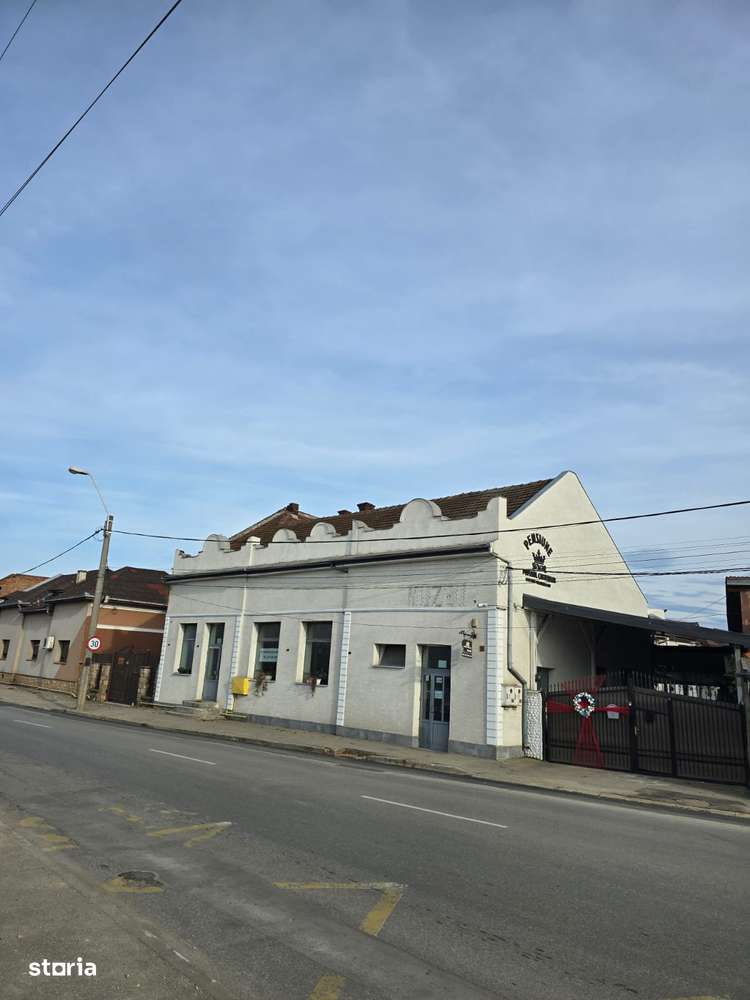 Casă,Restaurant,Cazare ! - Imagine principală: 1/20