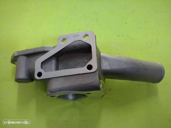 Caixa termostato Nissan Pickup D21 motor TD25 NOVA - 3