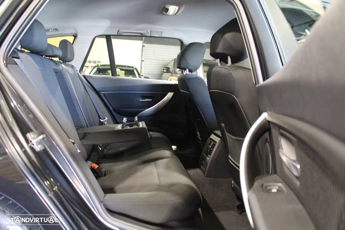 BMW 320 d Touring Auto Line Luxury - 14