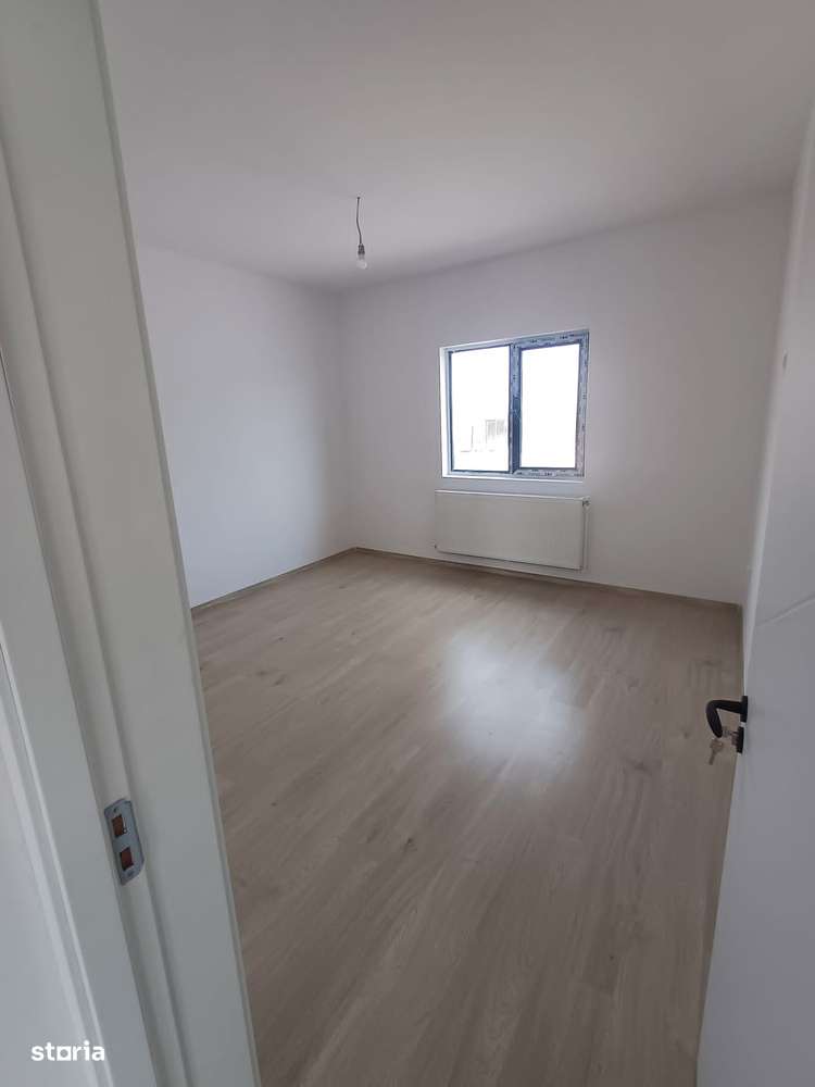 Casa cu Mansardă in Lumina, centru-13