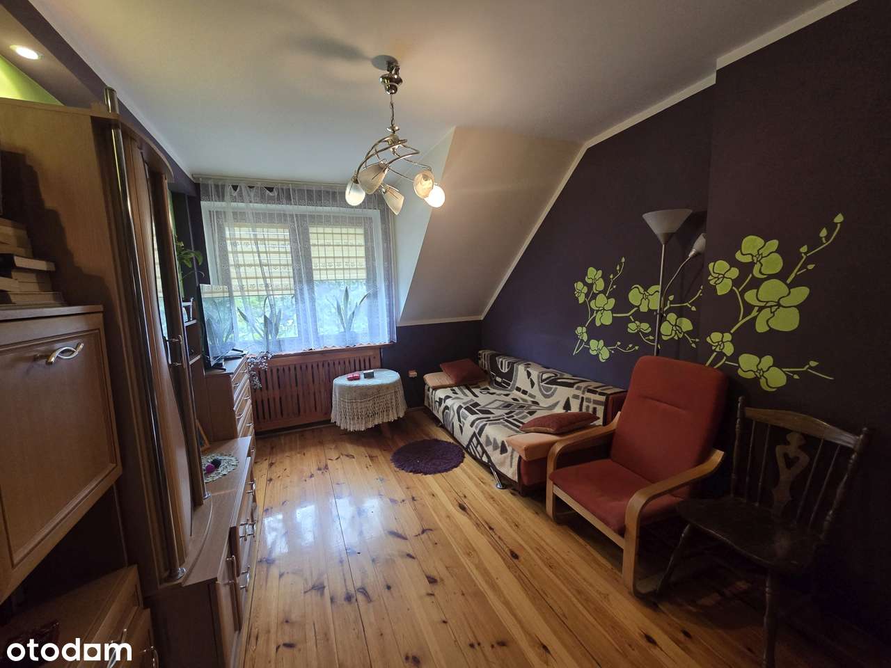 Połowa bliźniaka wraz z działającym biznesem-7