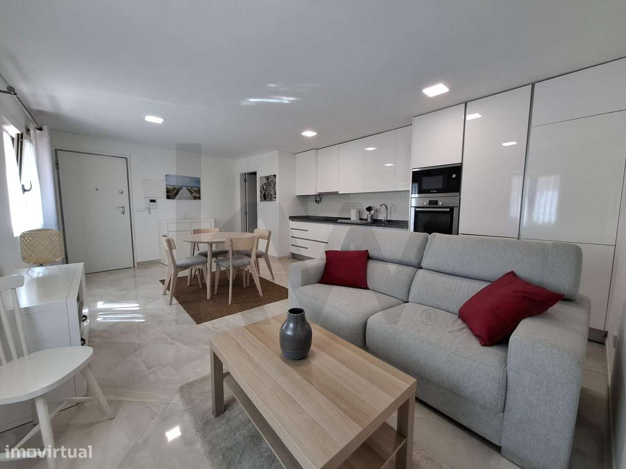 Viver a Ericeira: T1 Moderno e Mobilado no Centro Histórico - Grande imagem: 5/17