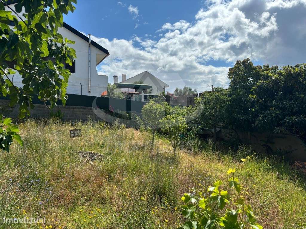 Terreno em fase final de legalização, com 342 m² em São João da Talha - Grande imagem: 5/6