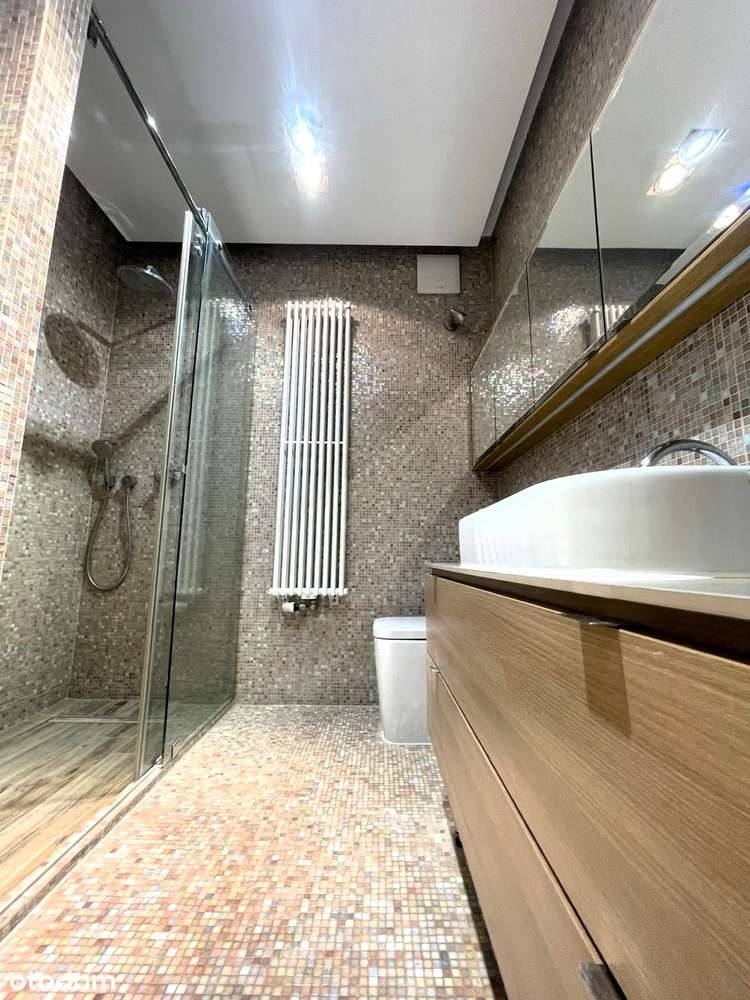 4 pokoje, 2 miejsca parkingowe-1