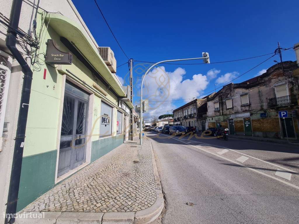 CAFÉ / SNACK-BAR NO CENTRO DE SANTANA - Grande imagem: 3/20