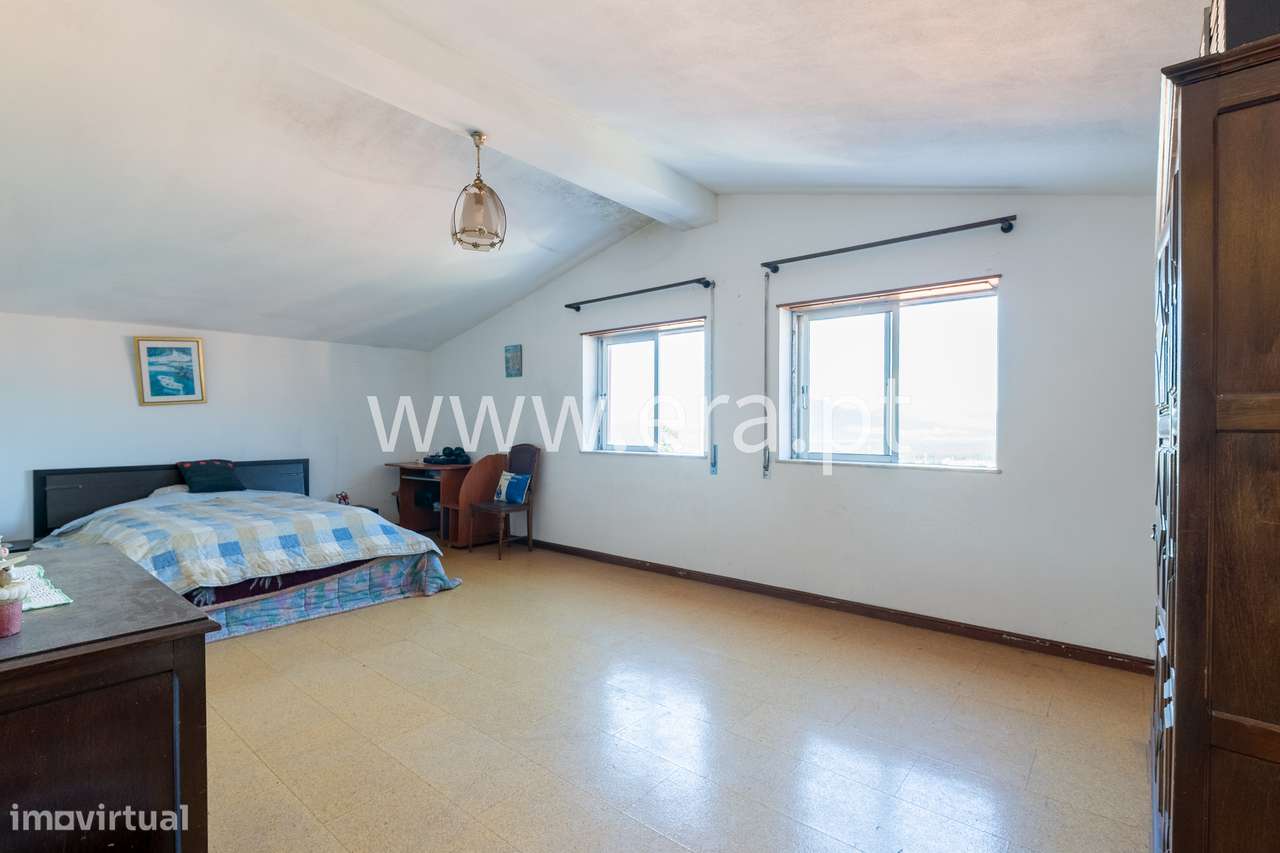 Moradia em Moledo com Vistas Deslumbradas!-31