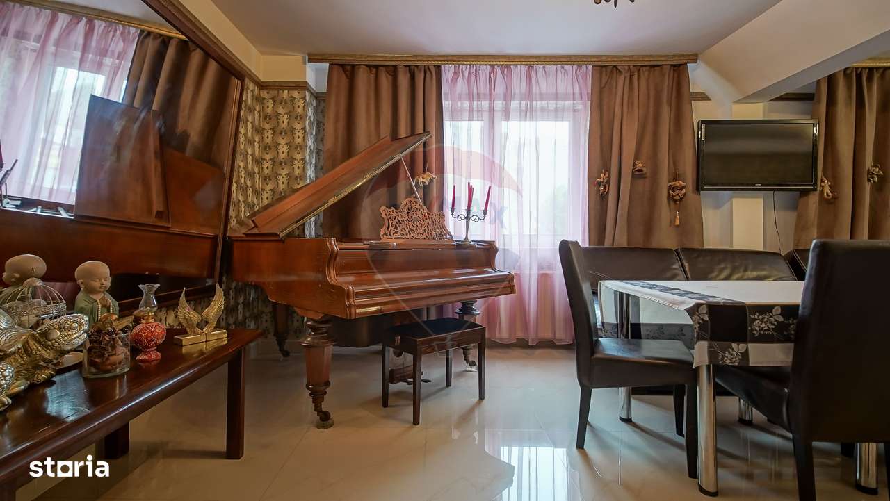 Casă / Vilă cu 14 camere de vânzare în zona Astra - Imagine principală: 5/20