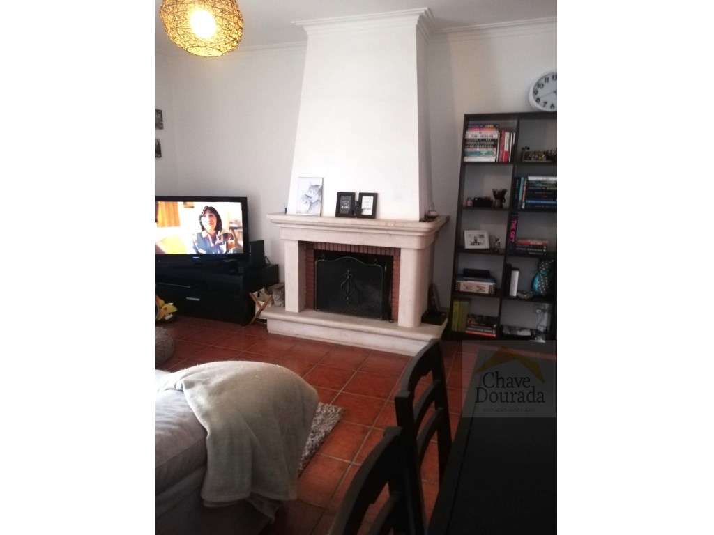 Apartamento T2 com aparcamento no Vale das Flores - Grande imagem: 5/26