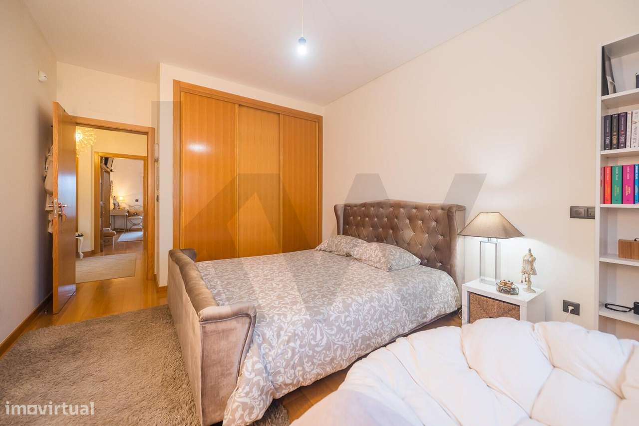 Moradia T4+1 em Agualva-Cacém – Conforto, Qualidade e Vista Desafogada-34