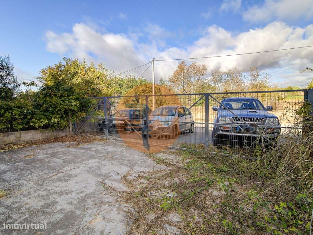 Quinta com moradia e armazéns e terreno de 5.450m2 - Grande imagem: 5/55