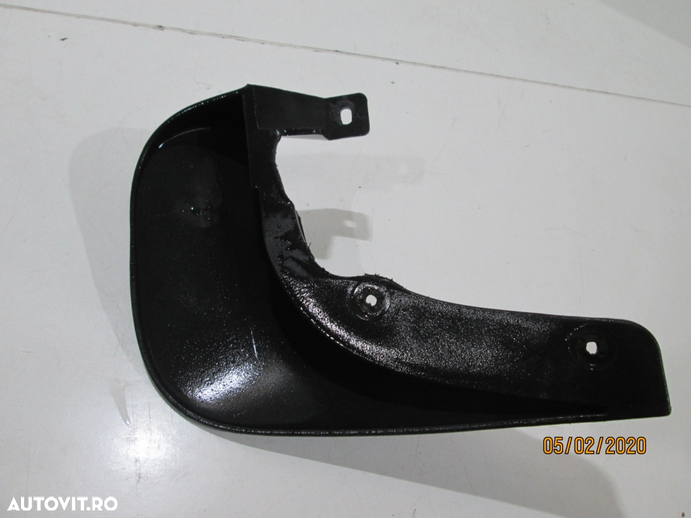 Aparatoare noroi stanga Hyundai Tucson an 2004-2010 cod 86831-2E010 - 2