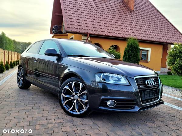 Audi A3 2.0 TDI DPF S line Sportpaket - 2