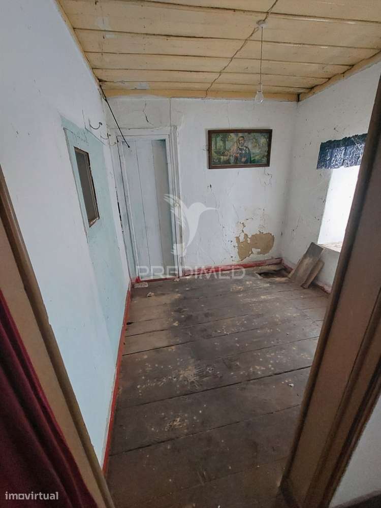 Moradia de Campo para Recuperar em Areias, Ferreira do Zêzere - Grande imagem: 4/26