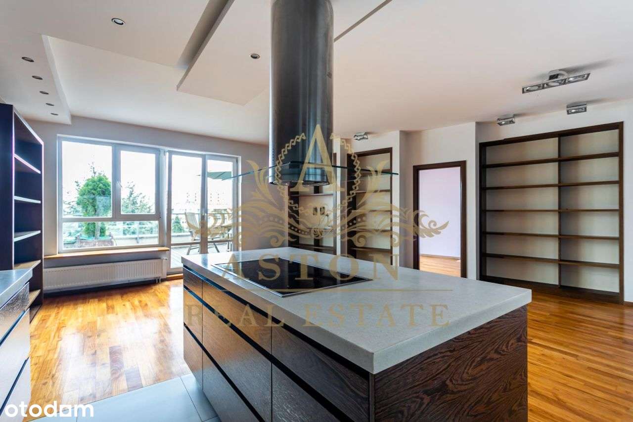 Luksusowy i przestronny apartament z tarasem-1